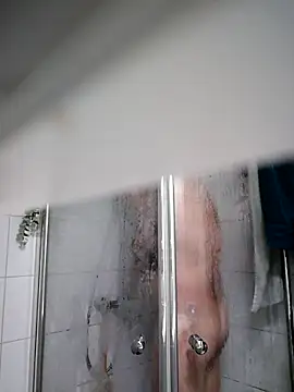 Snapshot of Tommi3720 chatting on 03/17/25, 09:55 Tommi3720 online show from 03/17/25, 09:55