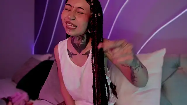 Snapshot of Evangeline_bell chatting on 01/11/25, 03:52 Evangeline bell online show from 01/11/25, 03:52