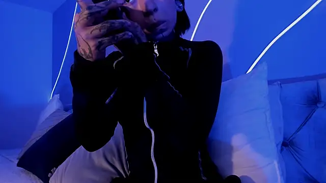 Snapshot of Evangeline_bell chatting on 01/16/25, 11:58 Evangeline bell online show from 01/16/25, 11:58