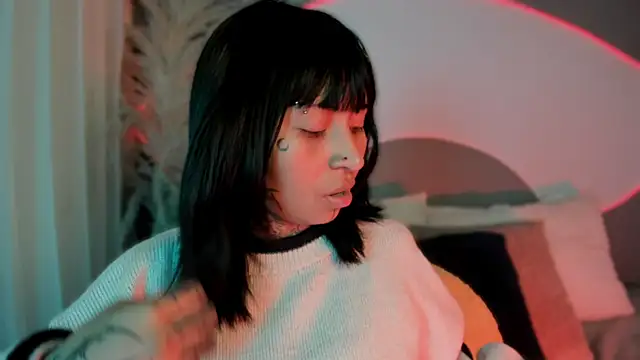 Snapshot of Evangeline_bell chatting on 09/20/25, 12:17 Evangeline bell online show from 09/20/25, 12:17