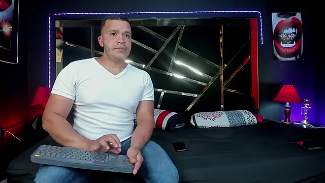 AndyandFran online show from 12/05/25, 09:00