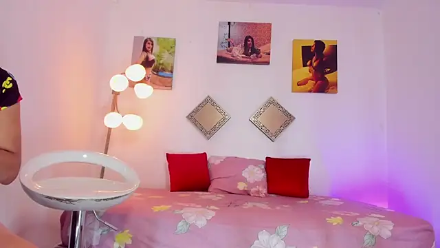 kattadoll online show from 02/03/25, 10:32