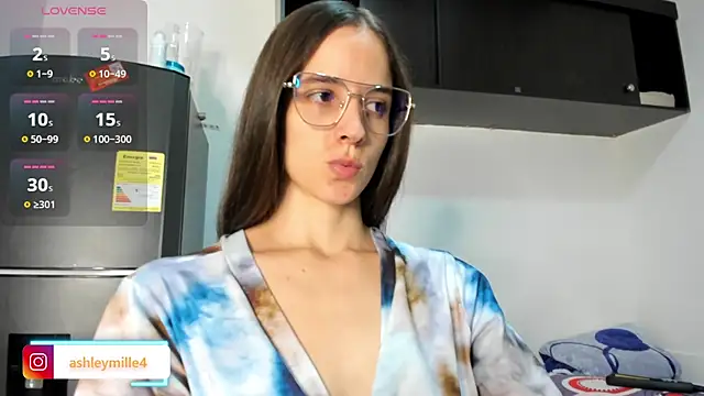  ashleymiller online show from 11/28/25, 07:05