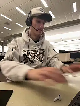 Snapshot of ppahcket chatting on 01/15/25, 03:22 ppahcket online show from 01/15/25, 03:22