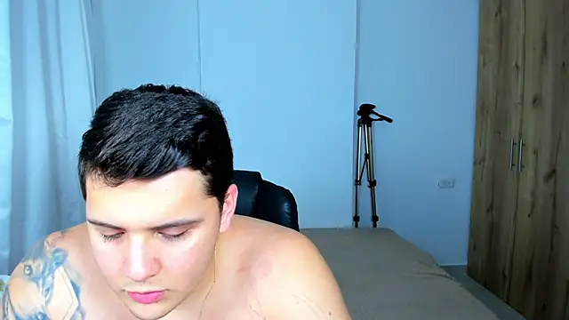 jhonstark09 online show from 02/06/25, 09:49