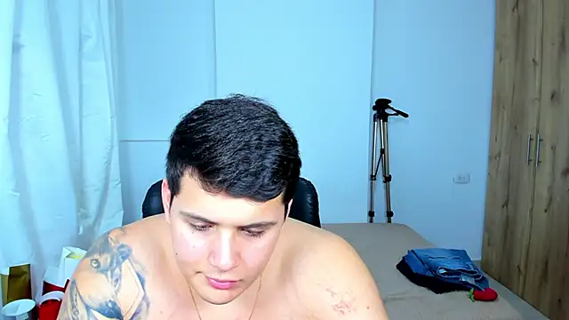 jhonstark09 online show from 02/14/25, 04:26