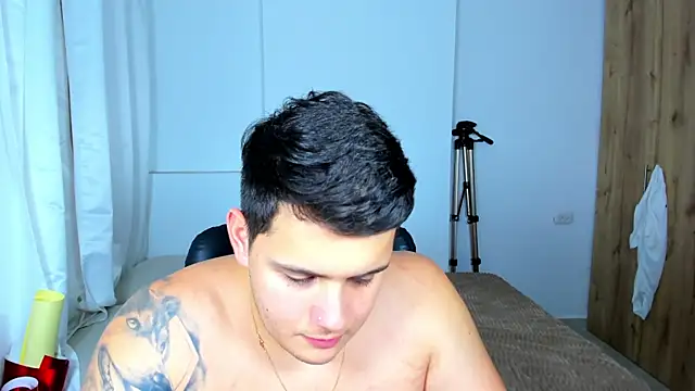 jhonstark09 online show from 03/12/25, 09:24