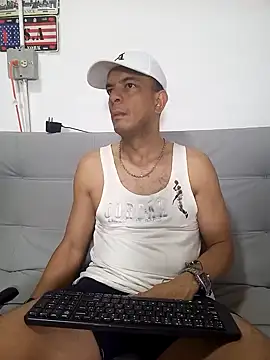 latinmartin73 online show from 02/13/25, 11:37