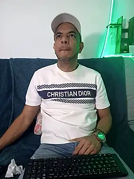 latinmartin73 online show from 03/16/25, 01:07