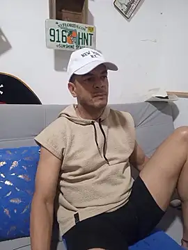 latinmartin73 online show from 11/08/25, 09:24