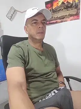 latinmartin73 online show from 11/19/25, 12:05