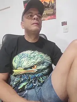 latinmartin73 online show from 11/26/25, 03:40