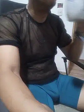 latinmartin73 online show from 02/15/26, 07:21