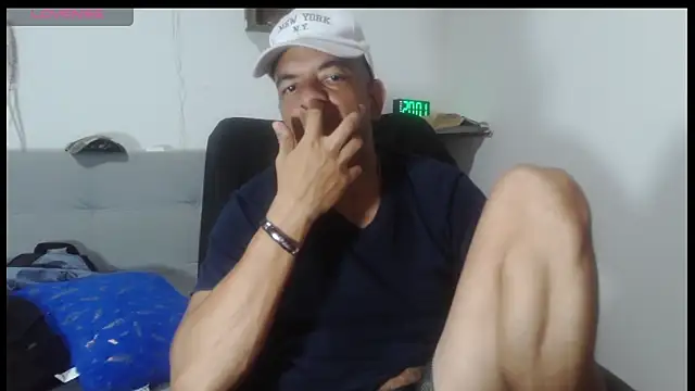 latinmartin73 online show from 05/21/26, 01:01