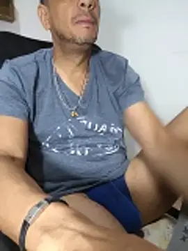 latinmartin73 online show from 06/08/26, 03:23