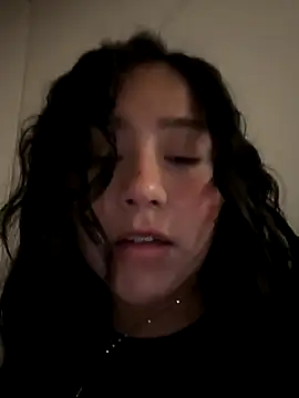 kittyfresita online show from 09/26/25, 02:26