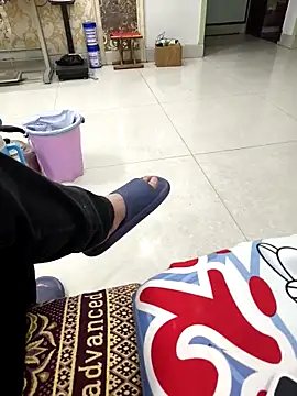 huzi518 online show from 02/27/25, 12:56