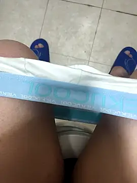 huzi518 online show from 10/01/25, 03:40