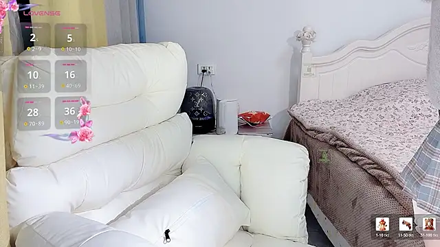 Caitlyn   online show from 12/19/25, 12:23