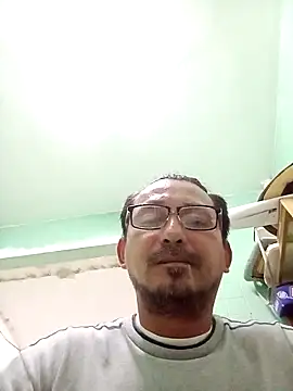 Andresguz35 online show from 02/06/26, 07:50