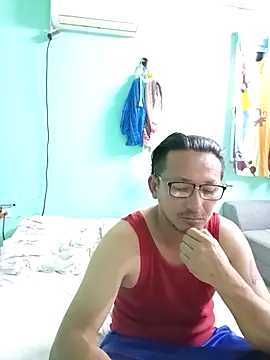 Andresguz35 online show from 03/05/26, 02:29