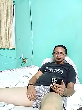 Andresguz35 online show from 03/21/26, 03:33