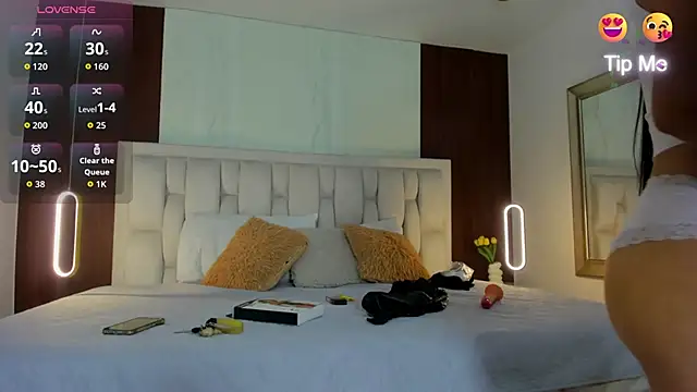 Mia brunette26 online show from 04/23/26, 03:08