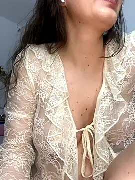 tatianaAlvarez1 online show from 09/14/25, 09:03