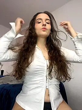 tatianaAlvarez1 online show from 10/23/25, 12:37