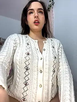 tatianaAlvarez1 online show from 11/12/25, 10:15