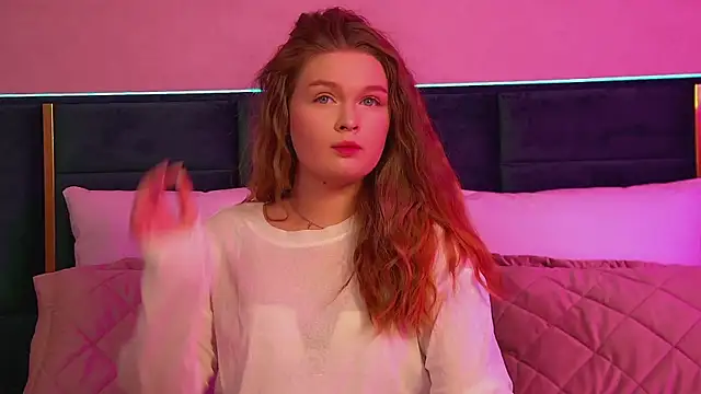 CrystalLyons online show from 09/08/25, 06:07