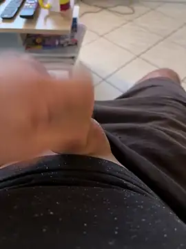 Snapshot of mj23641 chatting on 10/20/25, 07:53 mj23641 online show from 10/20/25, 07:53