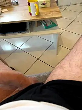 Snapshot of mj23641 chatting on 11/24/25, 09:31 mj23641 online show from 11/24/25, 09:31