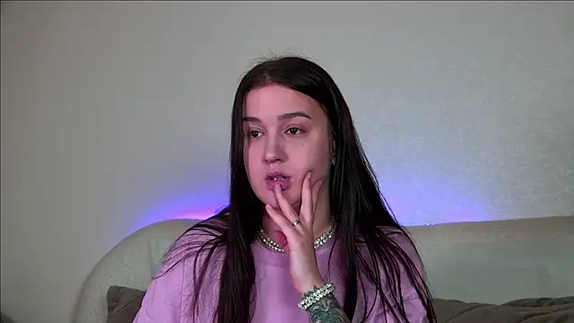 ChristinaMilton online show from 10/21/25, 06:19