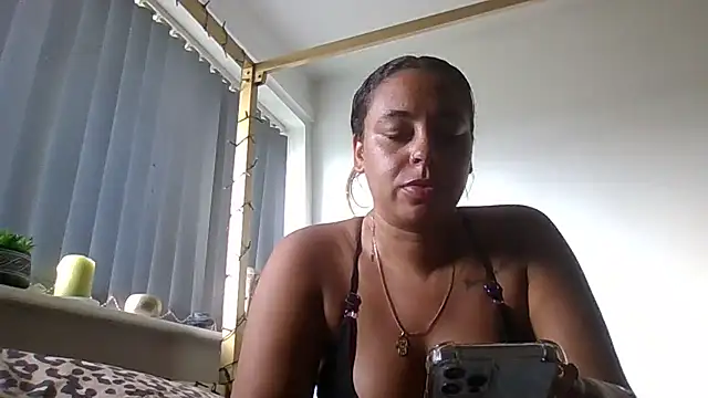 Snapshot of bigbootyjayda chatting on 09/12/25, 12:27 bigbootyjayda online show from 09/12/25, 12:27