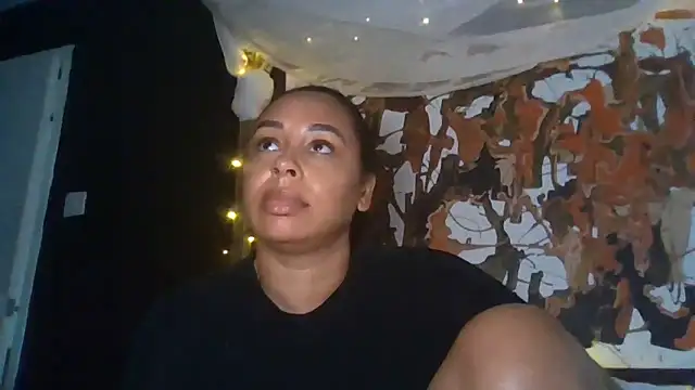 Snapshot of bigbootyjayda chatting on 06/06/26, 04:12 bigbootyjayda online show from 06/06/26, 04:12