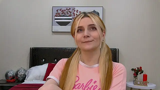 Snapshot of KellyStone chatting on 01/26/25, 11:39 KellyStone online show from 01/26/25, 11:39