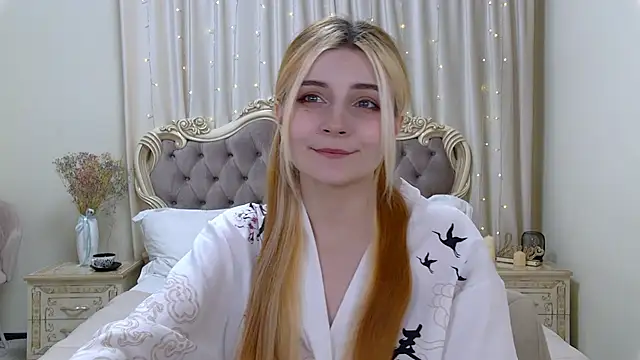 Snapshot of KellyStone chatting on 01/28/25, 08:36 KellyStone online show from 01/28/25, 08:36