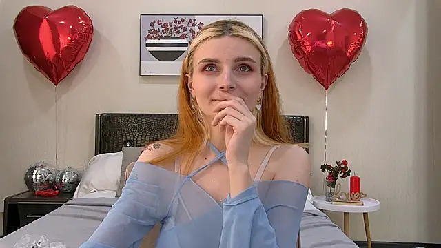 Snapshot of KellyStone chatting on 03/02/25, 11:39 KellyStone online show from 03/02/25, 11:39