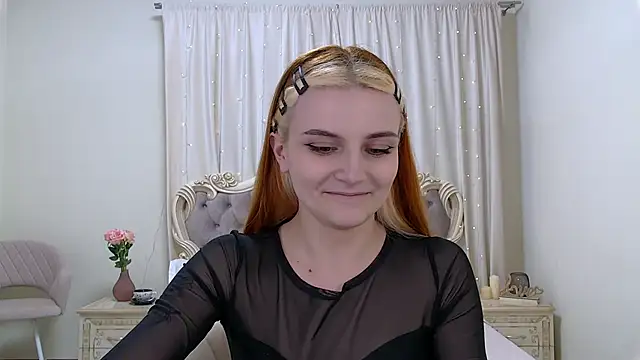 Snapshot of KellyStone chatting on 03/21/25, 08:50 KellyStone online show from 03/21/25, 08:50