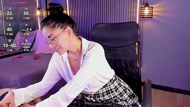 aura-baker online show from 02/19/25, 12:11