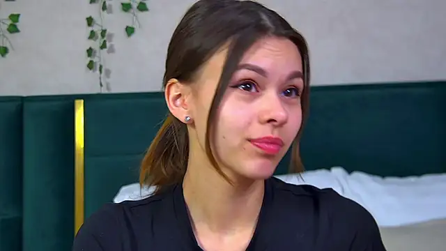 PollyLanders online show from 02/20/25, 06:50