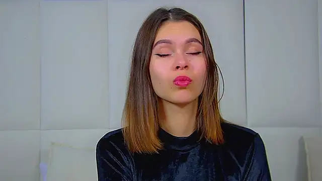 PollyLanders online show from 10/06/25, 07:11