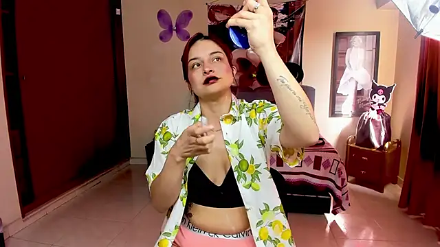 Snapshot of Marilynselxoveanalhard chatting on 02/11/26, 01:38 Marilynselxoveanalhard online show from 02/11/26, 01:38