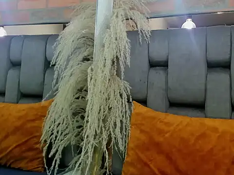 JESSYCORTES online show from 04/23/26, 09:50