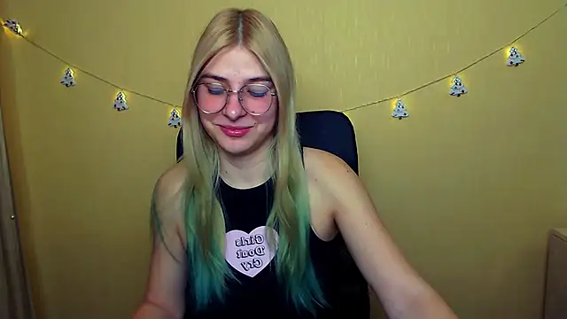 Luna Lush  online show from 12/05/24, 07:27