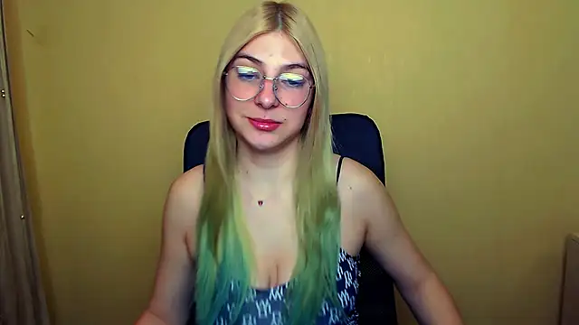 Luna Lush  online show from 01/08/25, 08:27