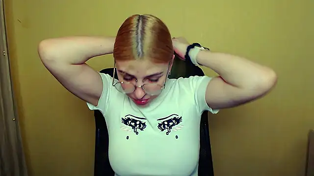 Luna Lush  online show from 01/10/25, 11:22