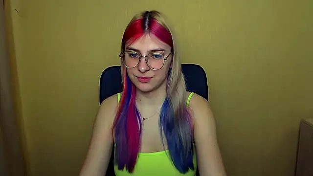 Luna Lush  online show from 03/11/25, 08:20