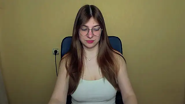 Luna Lush  online show from 04/14/26, 07:36